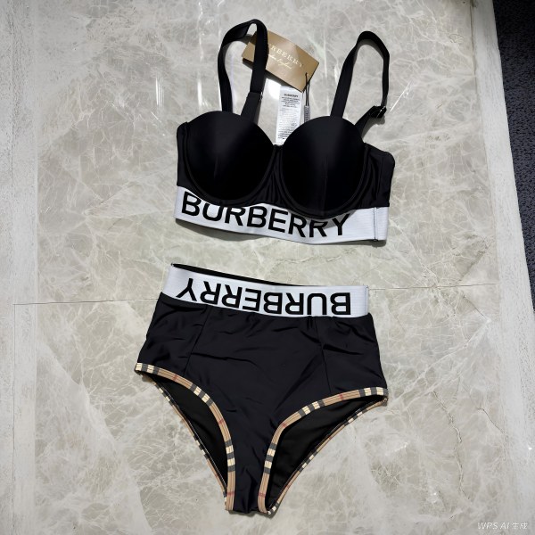 Burberry High Waisted Bikini Set AO55040033