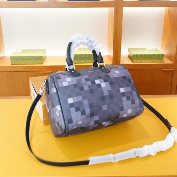 Louis Vuitton Damier Chess Keepall Bandoulière BB05001277
